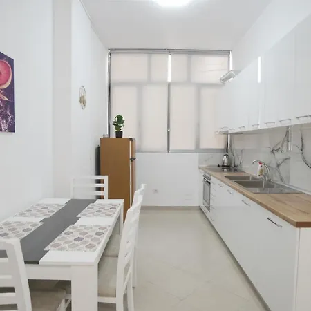 Nori's * ティラナ