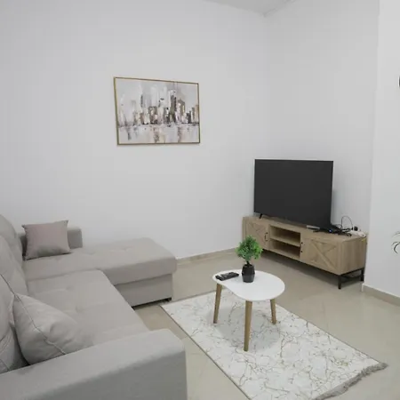 Nori's * ティラナ